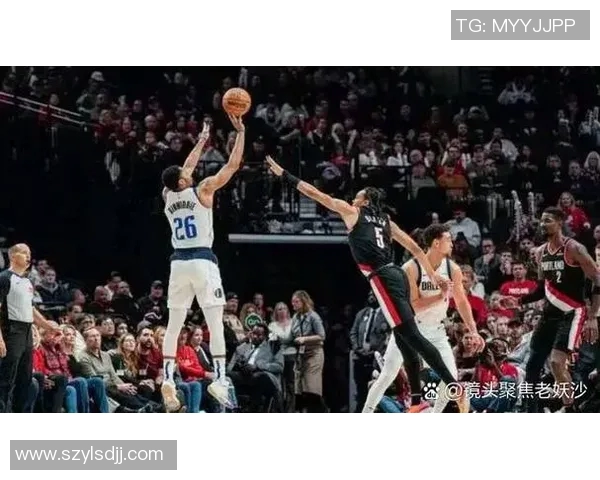 东契奇轰73分刷新现役得分纪录独行侠力克太阳终结其11连胜之旅